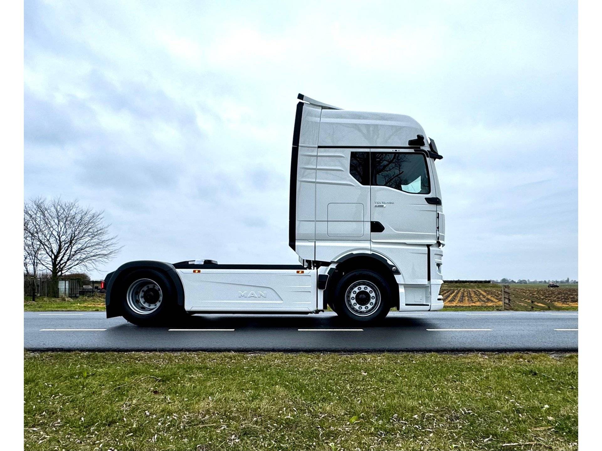 MAN TGX 18.480 4x2 BL SA GX cabine met Optiview camera's