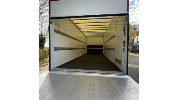 MAN TGL 12.220 4x2 BL CH met Junge gesloten laadbak en laadklep