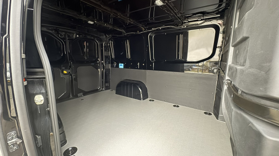 Farizon SV L1H1 83 kWh 270 Graden deuren, Trekhaak