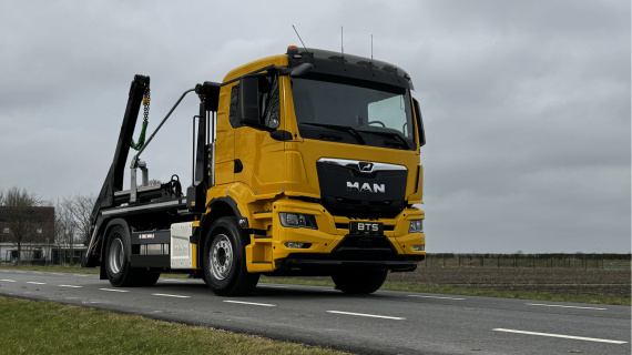 MAN TGS 18.330 4x2 BL CH (kenteken 2024) 2026 opgebouwd met VDL P14 portaal