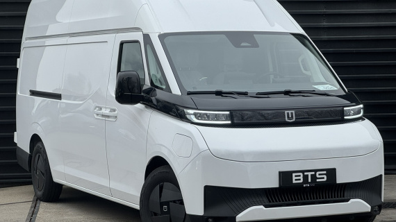 Farizon SV L3H3 106 kWh 270 Graden deuren Trekhaak 220v in laadruimte