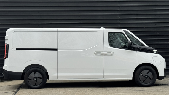 Farizon SV L2H1 83 kWh 270 Graden deuren, Trekhaak